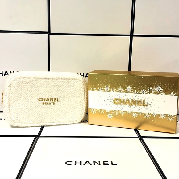 Chanel Lipgloss Trio - Picture 3 of 8